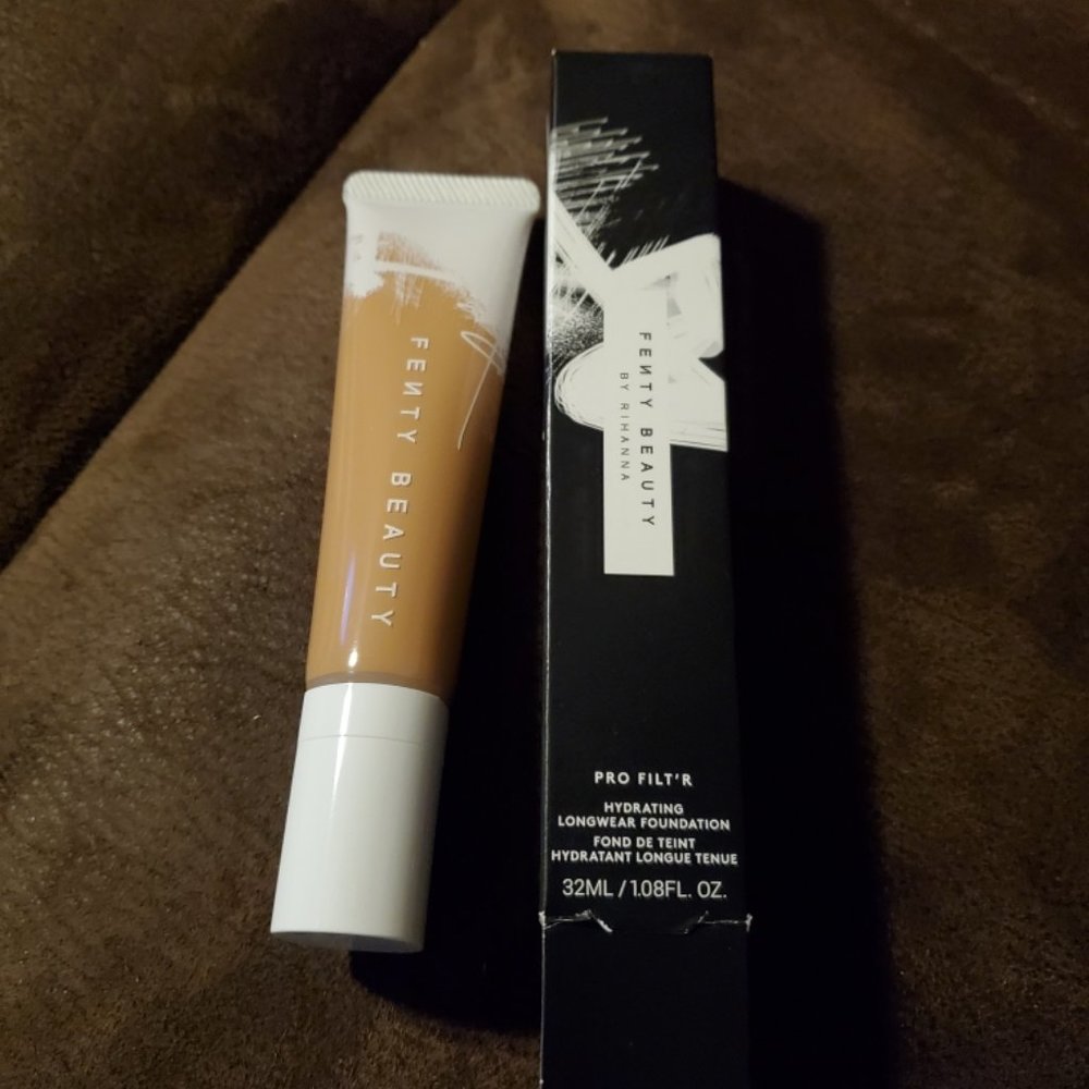 FENTY Pro FIlt'r Hydrating Foundation SHADE 370